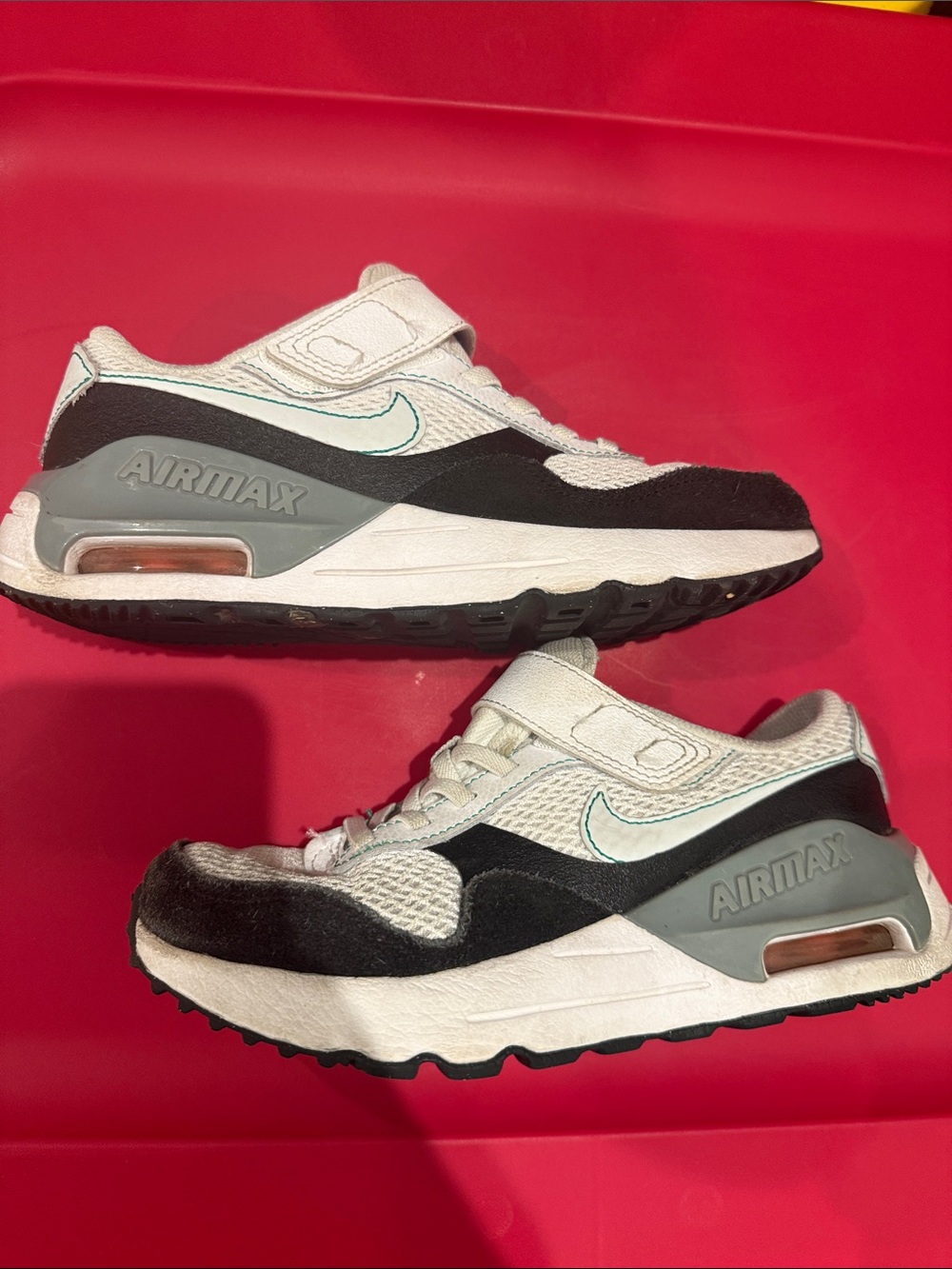 Nike Kids White & Black Air Max Sneakers with Teal Swoosh good condition youth 3